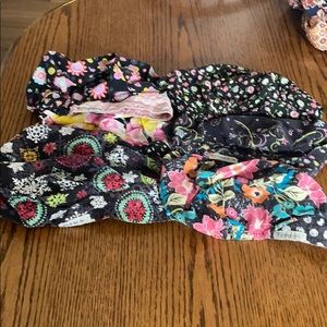 Women’s bouffant style surgical scrub caps